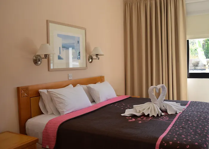 Ξενοδοχείο με διαμερίσματα Anna Κισσόνεργα