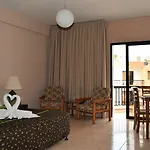 Aparthotel Anna Kissonerga