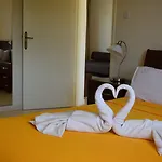 Anna Aparthotel 4*