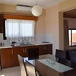 Aparthotel Anna 4*