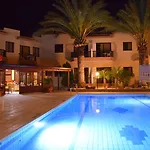 Anna Aparthotel