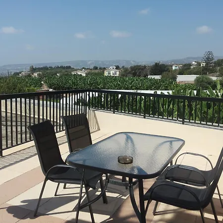 Anna Aparthotel 3*