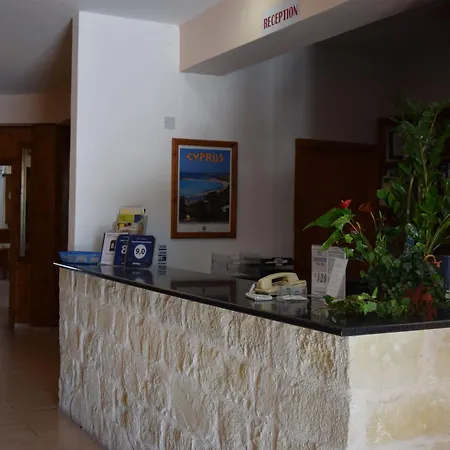 آنا للشقق الفندقية 4* كيسونيجرا