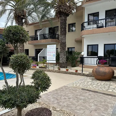 Anna Aparthotel