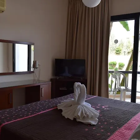 Anna Aparthotel