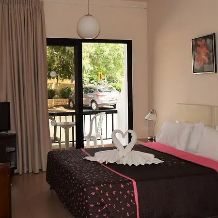 Anna Hotel apartamentowy 4*