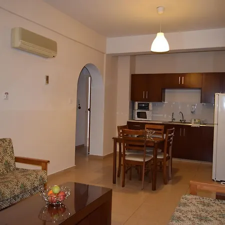 Apart-hotel Anna Kissonerga