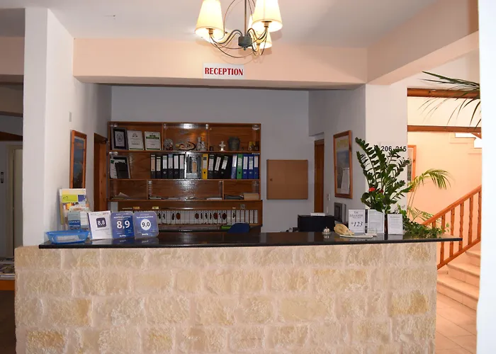 מלון דירות Anna