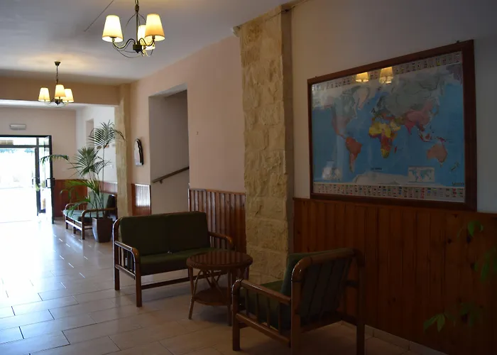 Apartahotel Anna Kissonerga