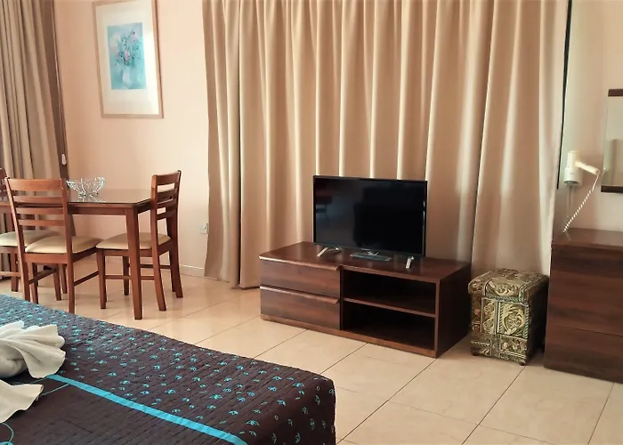 Anna 4* קיסונרגה