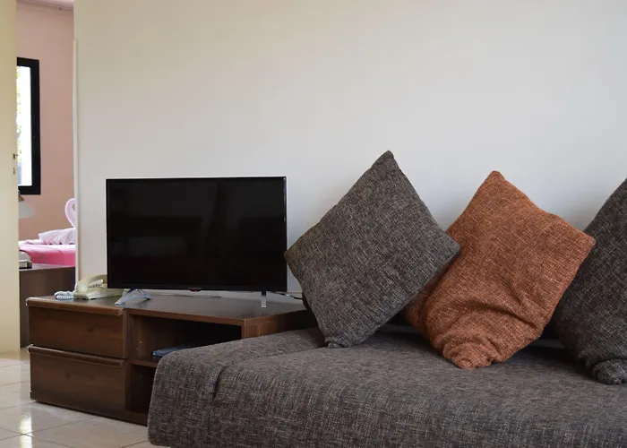 מלון דירות Anna