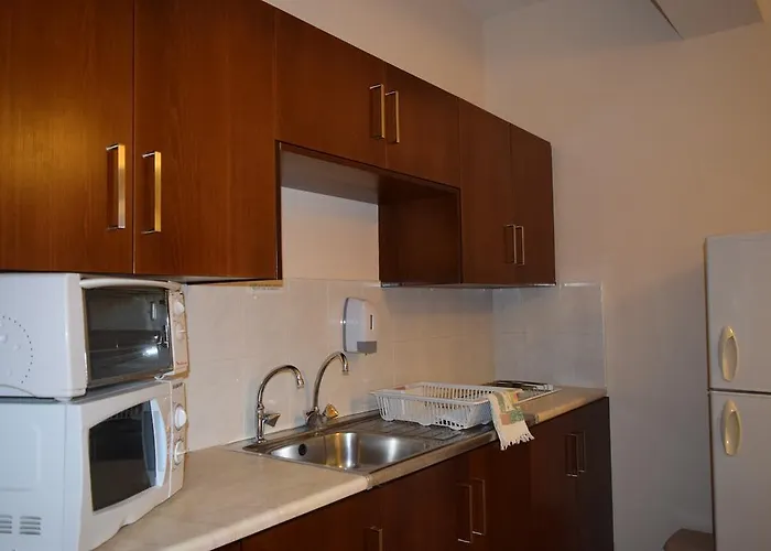 Apartahotel Anna Kissonerga